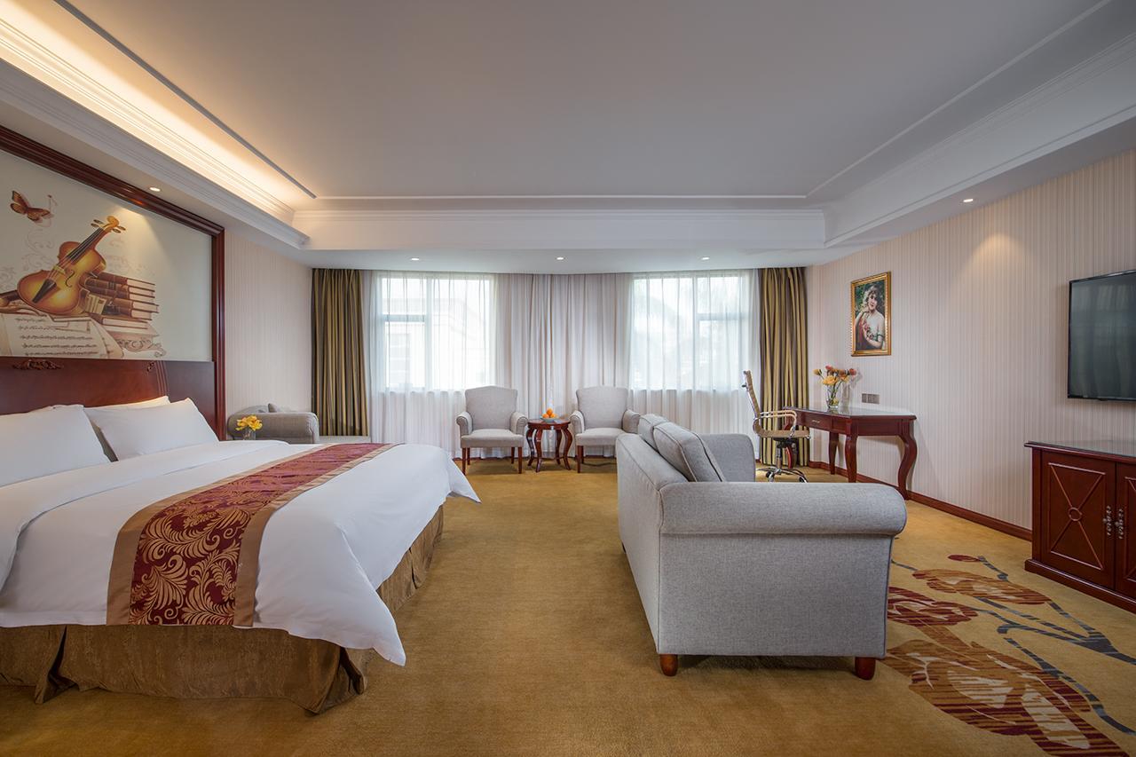Vienna Hotel Zhongshan Guzhen Town Center Екстериор снимка